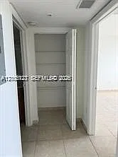 1 bed, 1.0 bath, $1,700 — Photo 2