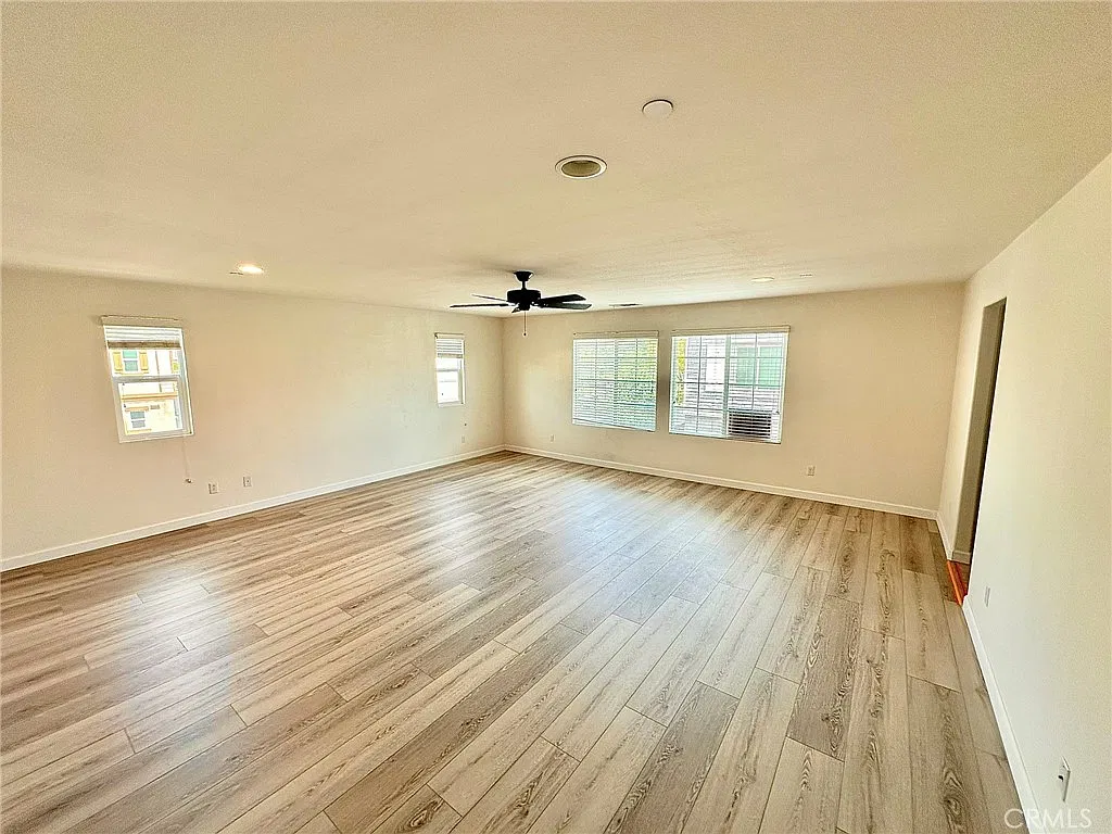 3 bed, 2.5 bath, 1857 sqft, $3,400 — Photo 4