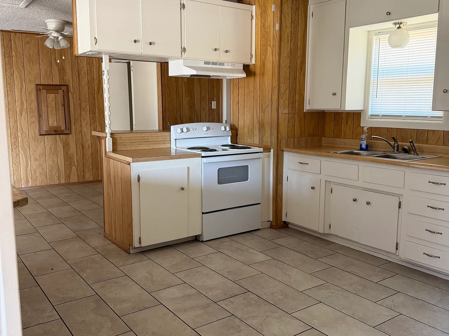 3 bed, 1170 sqft, $1,250 — Photo 3