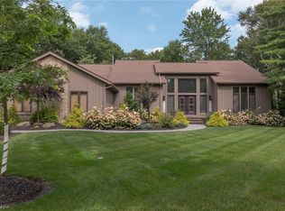 8260 Eagle Ridge Dr, Painesville, OH 44077