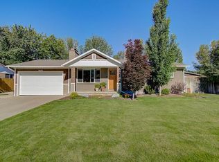 7906 S Millerberg Dr, Sandy, UT 84070