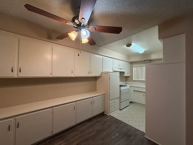 dining/kitchen