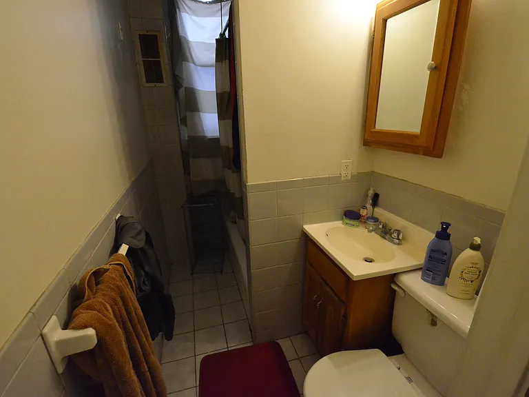 63 Burbank St #6 — Photo 10