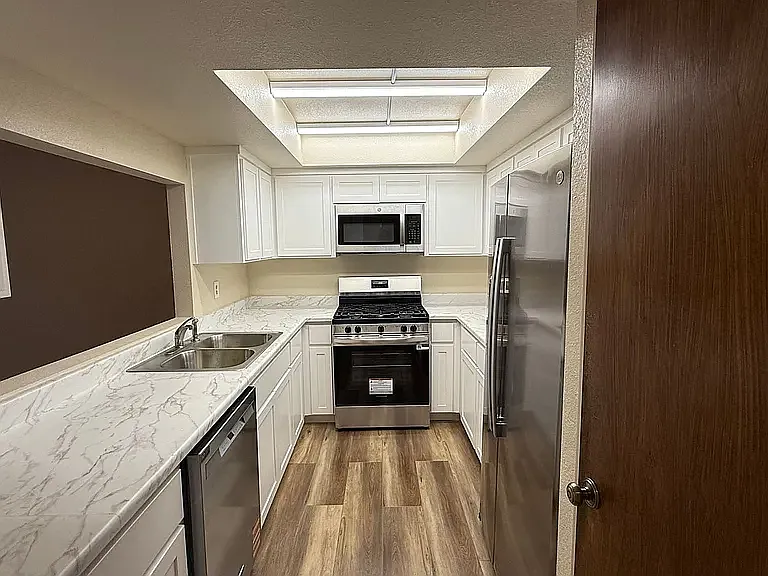 2890 Huntington Blvd APT 113 photo 1