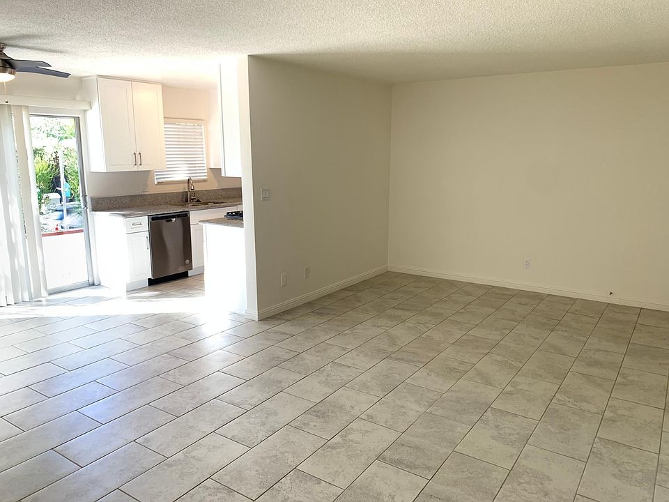 1st image of 836 Westbourne Dr #105