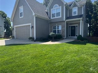 4017 SW Evergreen Ln, Lees Summit, MO 64082