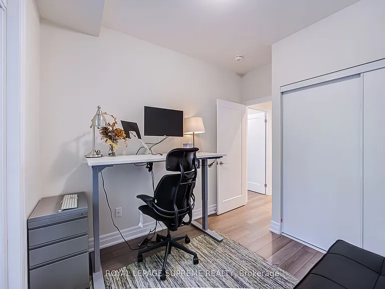 652 Cricklewood Dr #207 — Photo 21