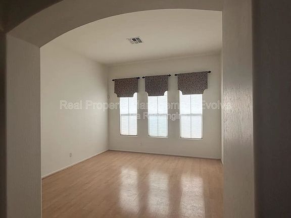 3rd image of 3038 W Trapanotto Rd