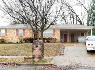 3950 Callahan Dr, Memphis, TN 38127