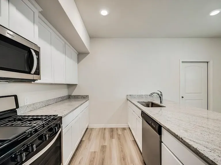 1224 Parker Dr — Photo 7