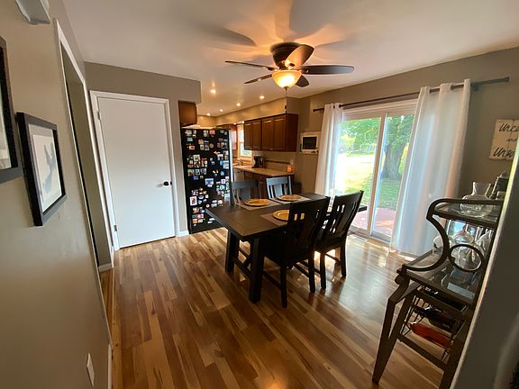 5th image of 5455 Rockbluff Dr NE