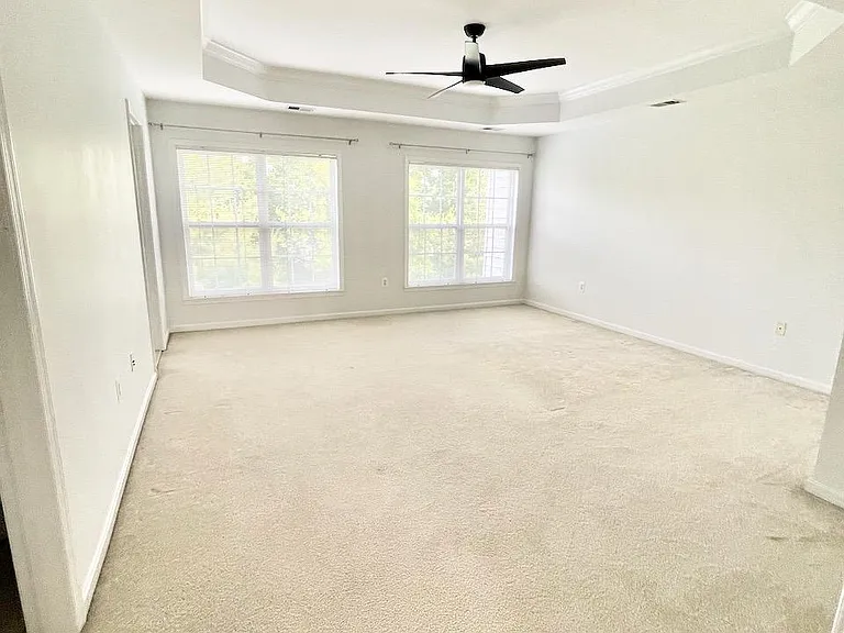 2403 Cypress Green Ln — Photo 16