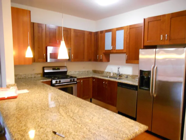 1513 N Milwaukee Ave — Photo 5