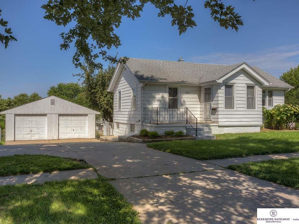 1st image of 6054 S 39th St