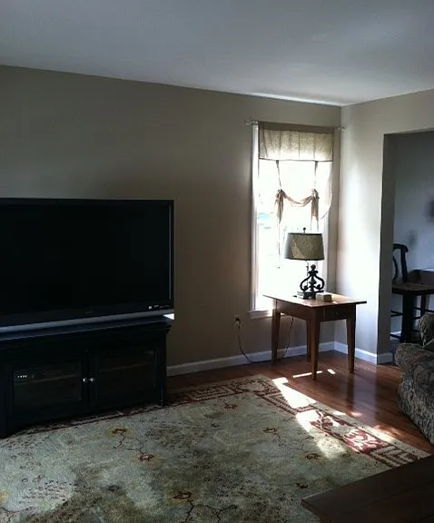 898 N Allen St — Photo 9