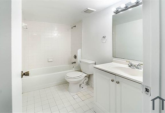 4th image of 1000 Constitution Dr #1000K