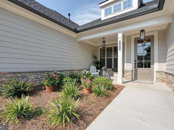 3rd image of 789 Brooke View Dr