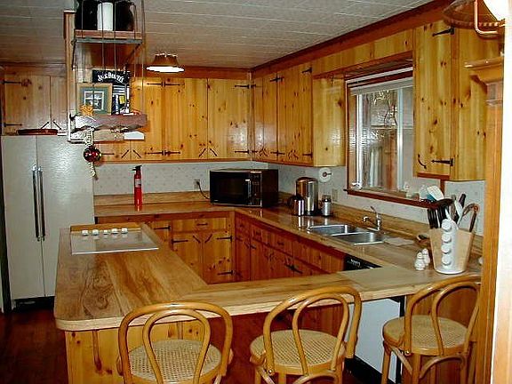 4th image of 1177 Julia Ln