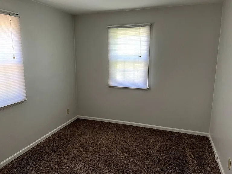 5806 S Highland Dr — Photo 4