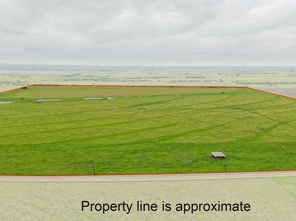 1010 County Road 382, Era, TX 76238