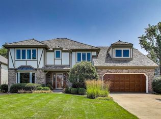 2098 Fall Brook Dr, Naperville, IL 60565