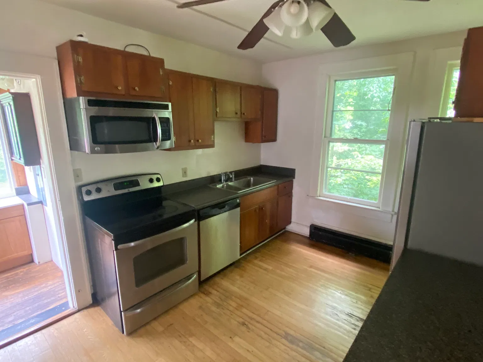606 Progress St NE — Photo 3
