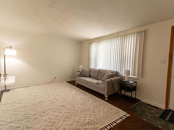 5th image of 1517 Victory St