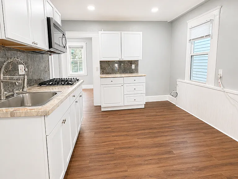 33 W Friendship St #2 — Photo 2