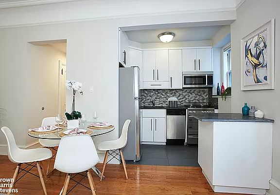 2nd image of 2109 Broadway #12/160