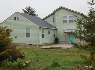 35046 5th Ln, Astoria, OR 97103