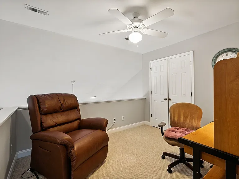 702 Teague Pl — Photo 12