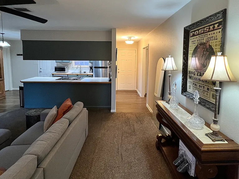 2250 Remington Rd — Photo 13