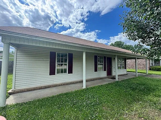 3 bed, 1008 sqft, $1,400 — Photo 1