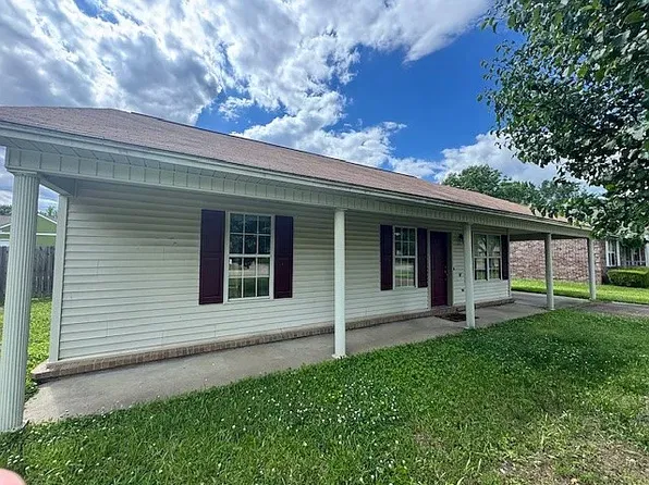 127 Field Crest Dr, Searcy, AR 72143