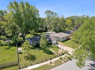 929 Debra Ln, Madison, WI 53704
