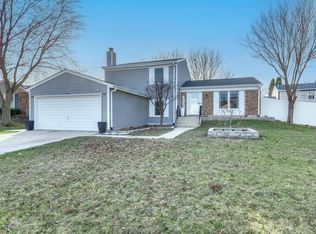 1754 Hemlock Dr, Glendale Heights, IL