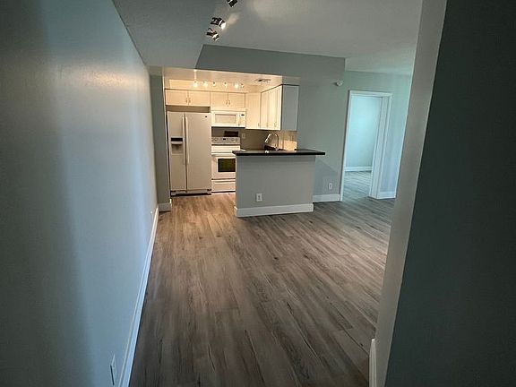2nd image of 760 Executive Center Dr APT 23