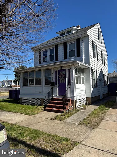 700 Schiller Ave Photo 1