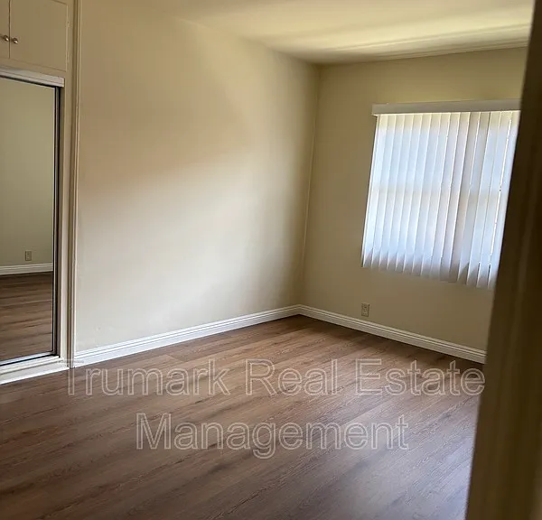 919 N Glendale Ave #12 — Photo 26