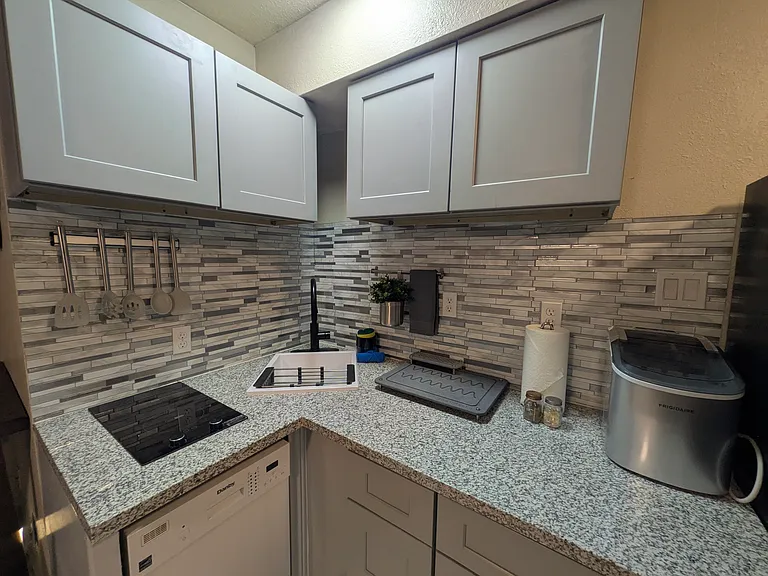 4902 Marcella Ave #56 — Photo 24