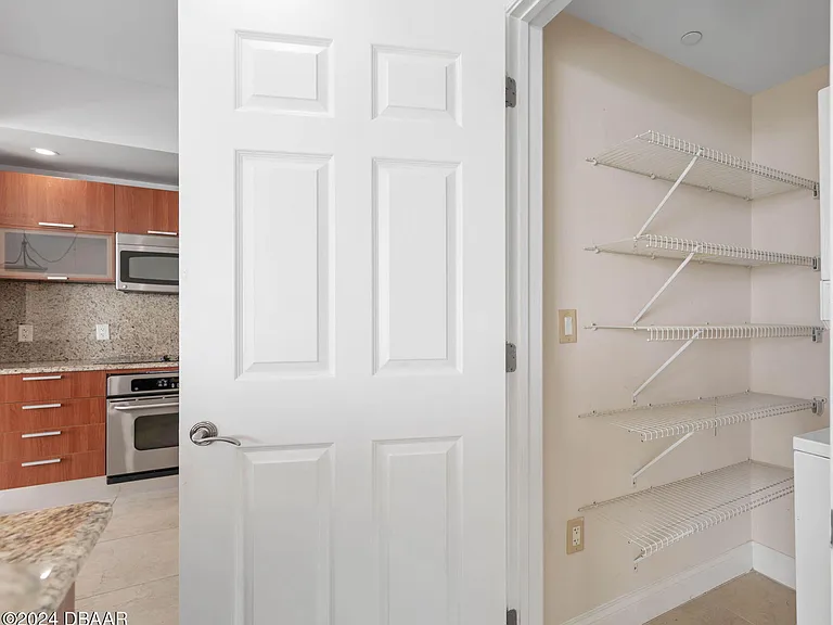 231 Riverside Dr #12091 — Photo 39