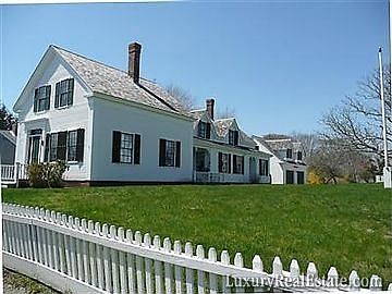 2nd image of 239 Main St