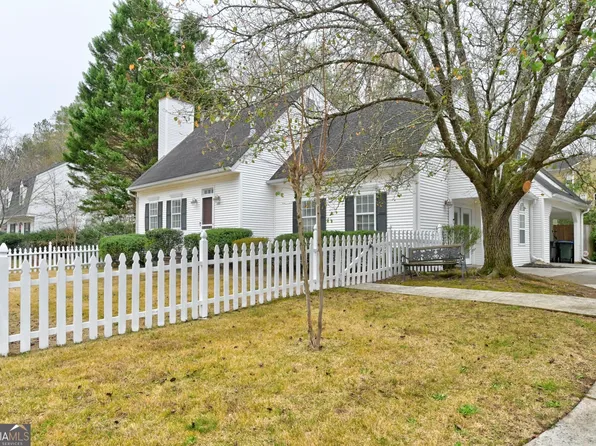 205 Park Bridge Ln, Roswell, GA 30075