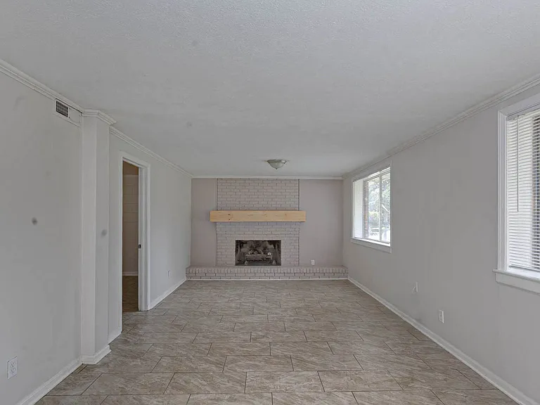 4015 Canady St — Photo 27