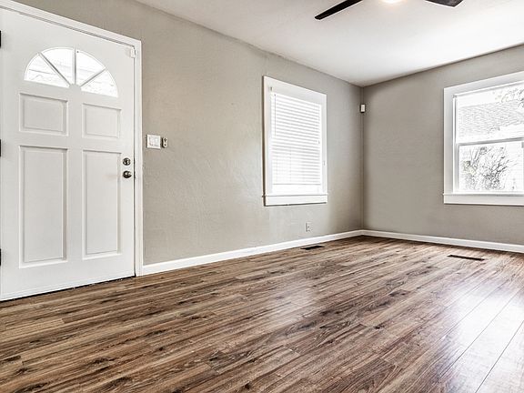 3rd image of 710 Iowa St #1