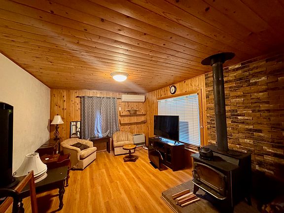 5th image of 3808 Indian Creek Rd