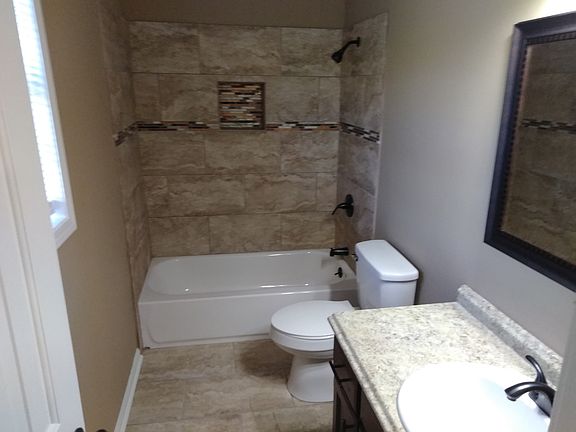 4th image of 228 Cottondale Dr