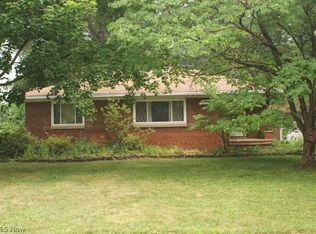 24140 Gessner Rd, North Olmsted, OH 44070