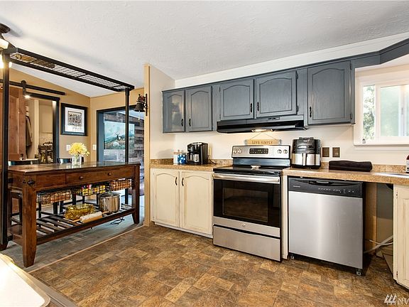 5th image of 19625 132nd Avenue Ct E