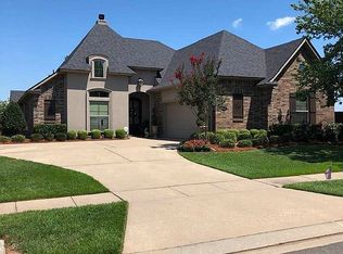 1129 Creole Dr, Bossier City, LA 71111
